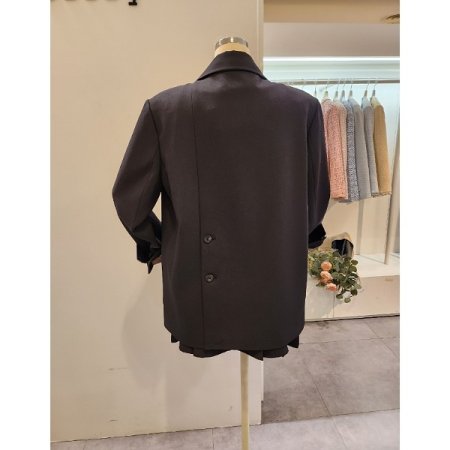뒷 단추 하프 투버튼 자켓