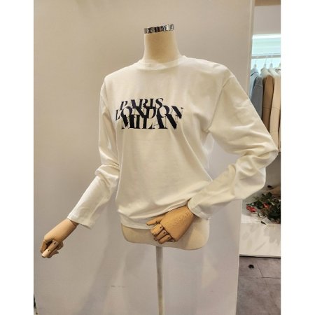 레터링 긴팔 라운드 티셔츠