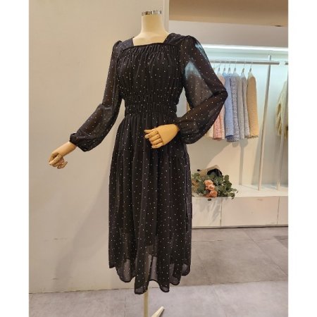 스퀘어넥 도트 셔링 원피스