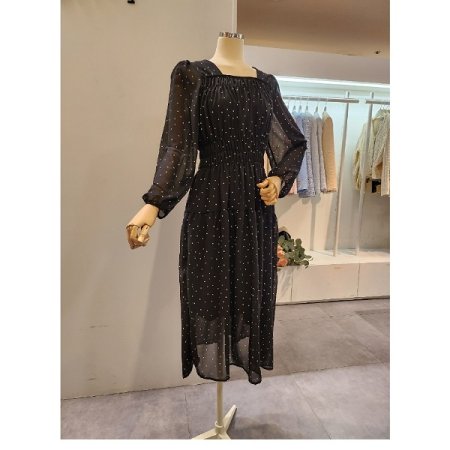 스퀘어넥 도트 셔링 원피스