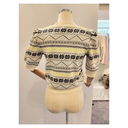 라운드넥 패턴 반팔 니트