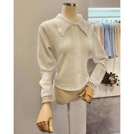 소매 펀칭 포인트 블라우스