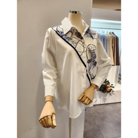 사선 프린트 카라 블라우스