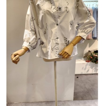 프린트 핀턱 카라 셔츠