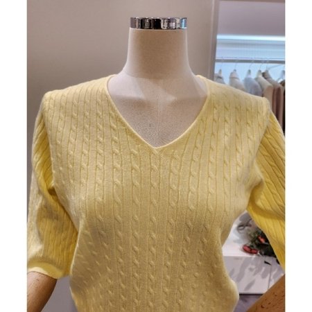 케이블 브이넥 니트