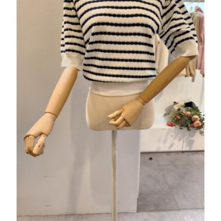 물결 퍼프소매 니트