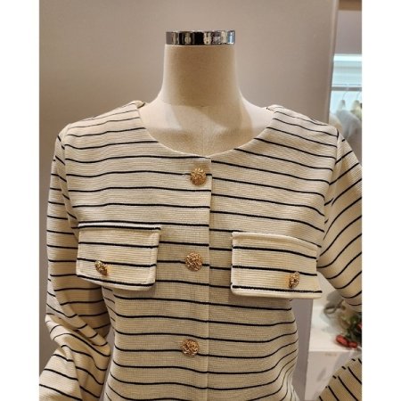 노카라 금장 스트라이프 자켓