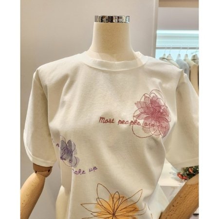 플라워 레터링 반팔 티셔츠