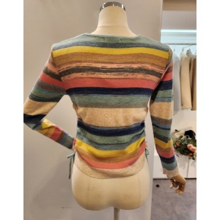 양 셔링 컬러 라운드넥 니트