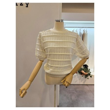 라운드넥 줄 퍼프 니트