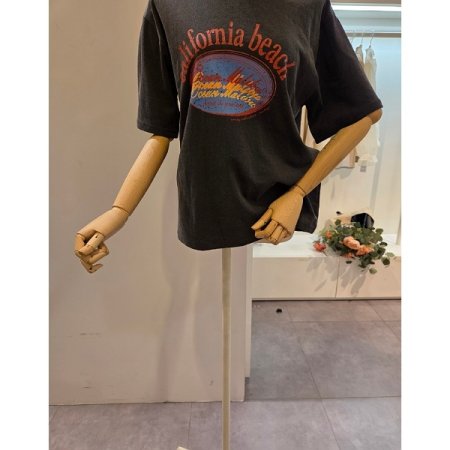 비치 레터링 티셔츠