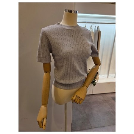 라운드넥 기본핏 니트