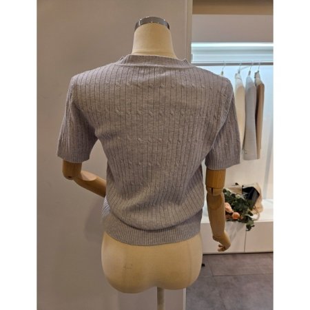 라운드넥 기본핏 니트