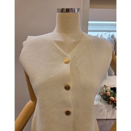 금장 민소매 니트베스트