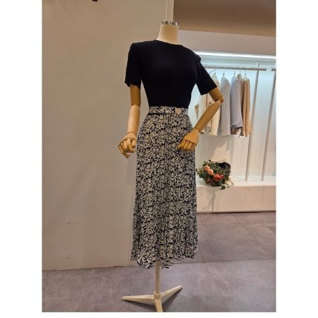 니트 배색 벨티드 롱 원피스