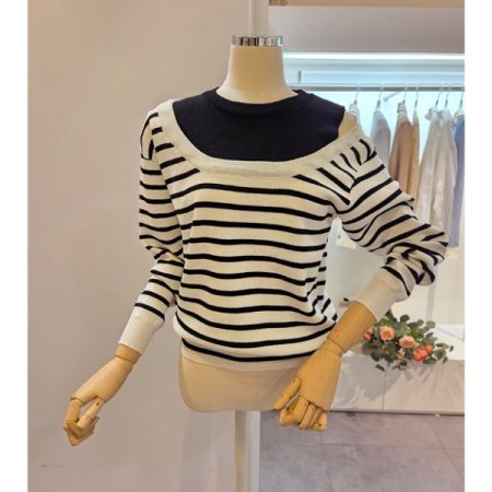 숄더 포인트 줄무늬 니트