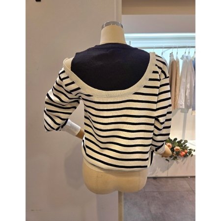 숄더 포인트 줄무늬 니트