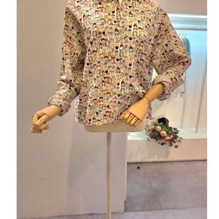캐릭터 프린트 카라 셔츠