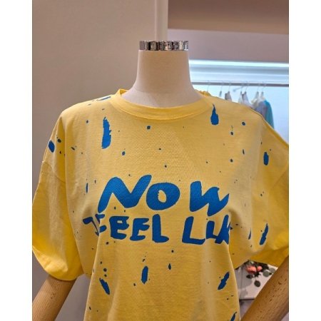 블루 레터링 반팔 티셔츠