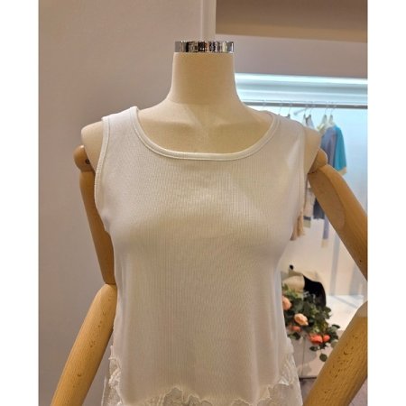 레이스 배색 민소매 티셔츠