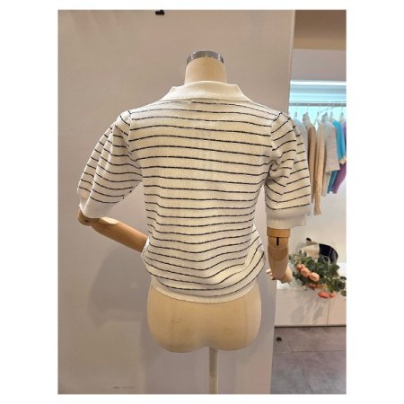 슬릿 카라 줄무늬 니트