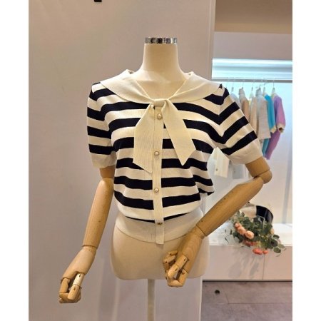 리본 카라 줄무늬 니트