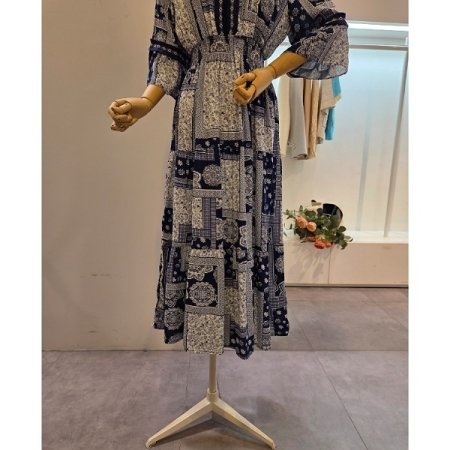 브이넥 프린트 셔링 원피스