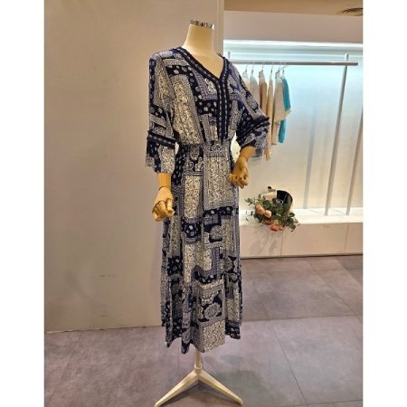 브이넥 프린트 셔링 원피스