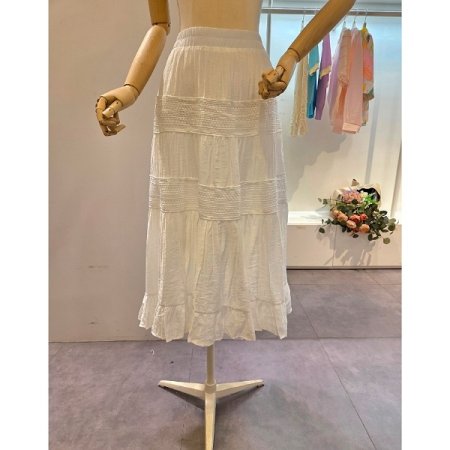 펀칭 레이스 밴딩 스커트