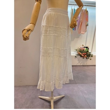 펀칭 레이스 밴딩 스커트