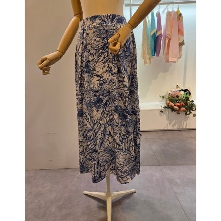 뒷밴딩 프린트 스커트