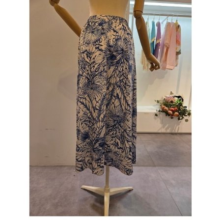 뒷밴딩 프린트 스커트