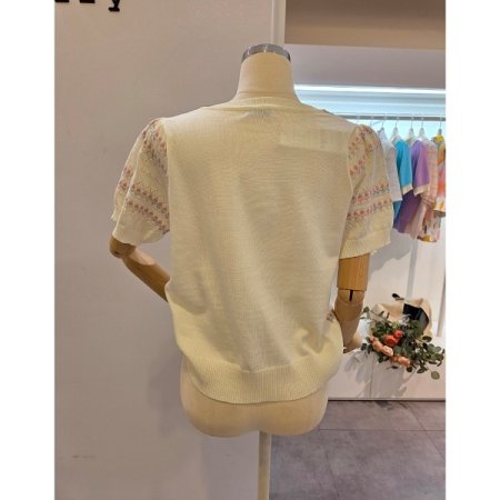 잔꽃 반팔 니트