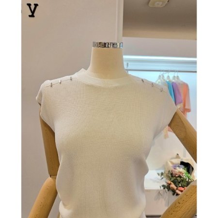 어깨장식 캡소매 니트