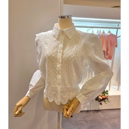 양 레이스 펀칭 블라우스