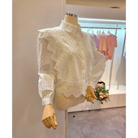 양 레이스 펀칭 블라우스