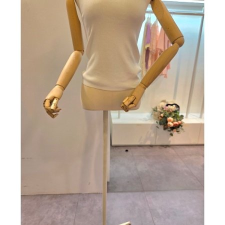 스퀘어넥 민소매 니트