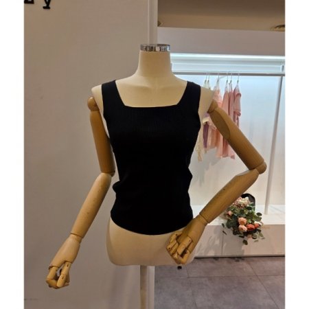 스퀘어넥 민소매 니트