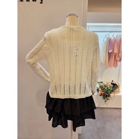 라운드넥 부클 가디건