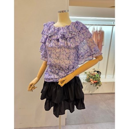 러플 플라워 숄더 블라우스