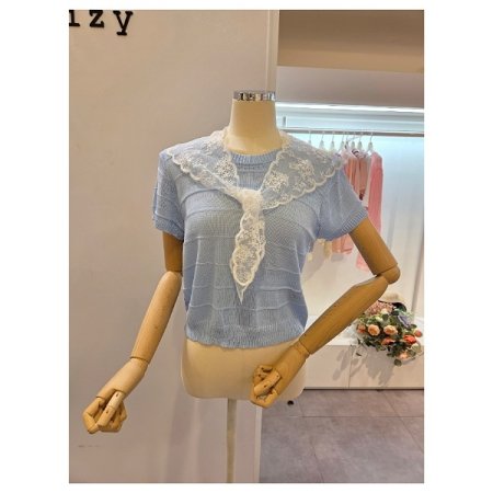 스카프 장식 니트