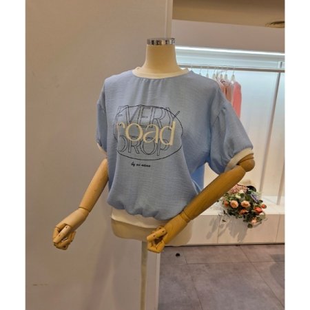 벌룬 소매 라운드넥 티셔츠