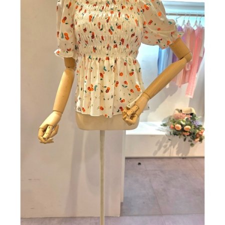 체리 스모크 셔링 블라우스