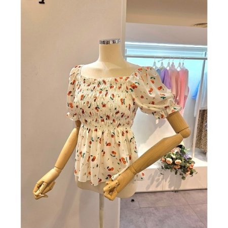 체리 스모크 셔링 블라우스