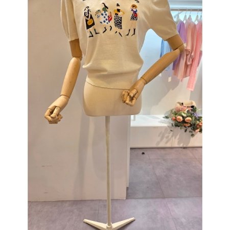 캐릭터 라운드넥 니트