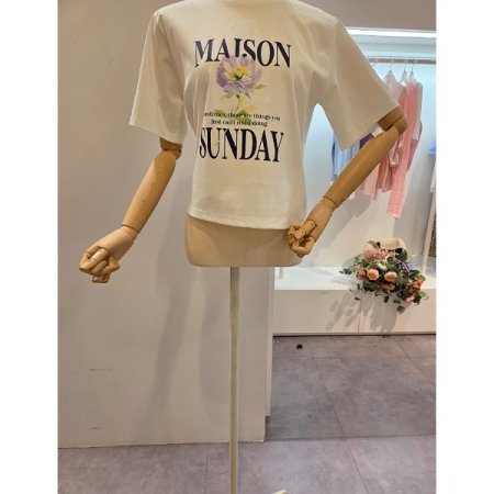 꽃 레터링 라운드넥 티셔츠