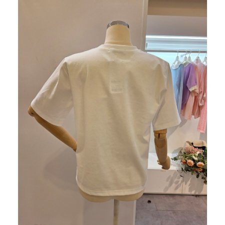 꽃 레터링 라운드넥 티셔츠