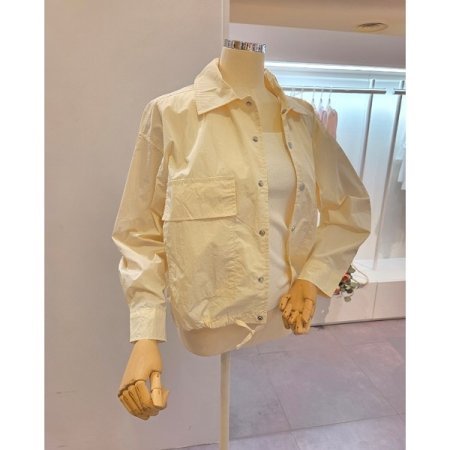 양포켓 버튼 스트링 점퍼