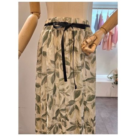 블랙 리본 잎 스커트