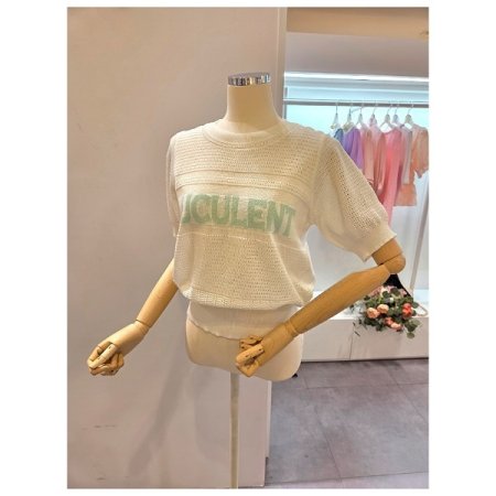 레터링 라운드 펀칭 니트